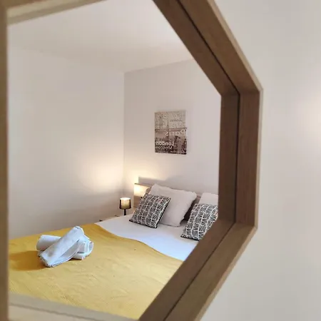 T4 Caminu, Pool & Garden, 6 Guests شقة
